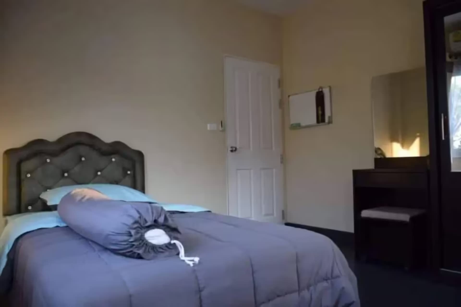 3 Bedroom House - Image 7