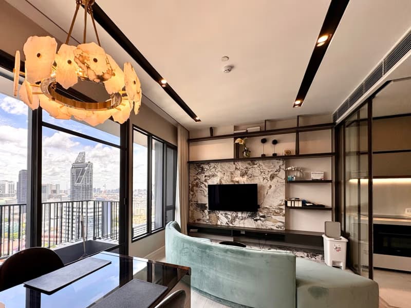 2 Bed Condo for Sale in Ratchathewi