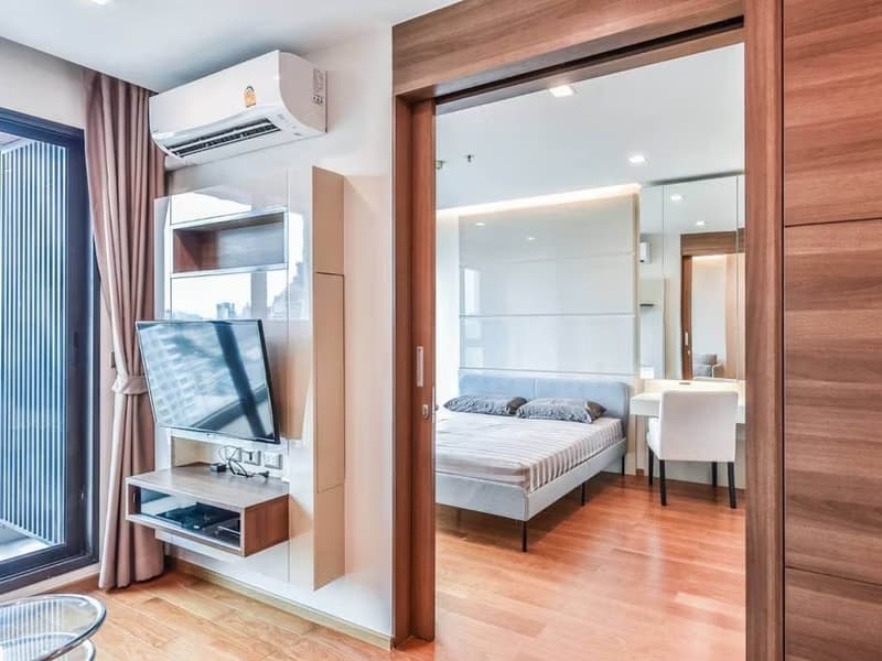 Condo for Sale at The Address Sathorn