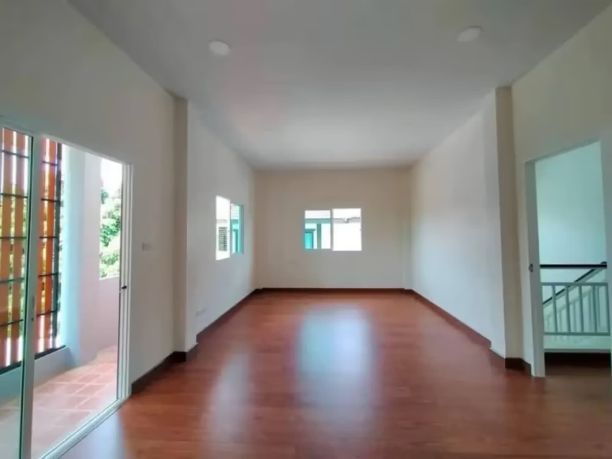 4 Bedroom House - Image 12