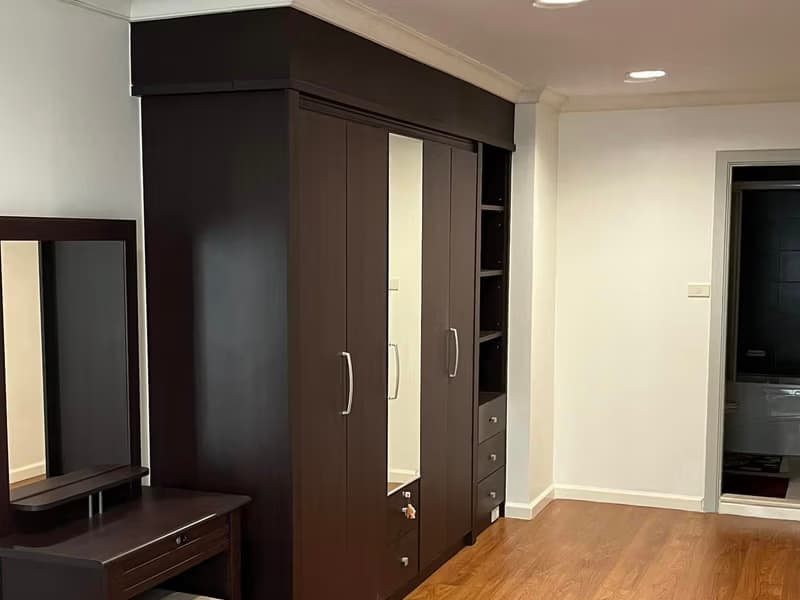 2 Bed Condo for Rent in Watthana