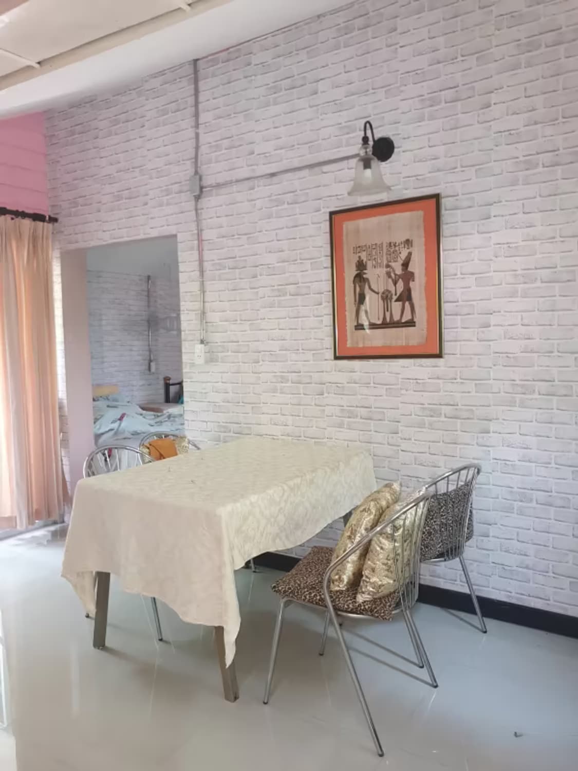 2 Bedroom House - Image 6