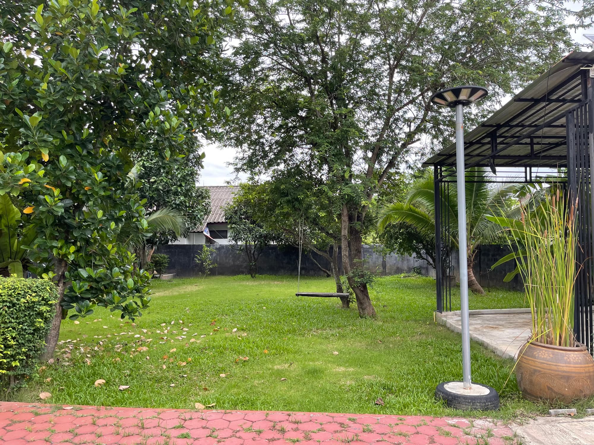 4 Bed House for Rent in Saraphi - Image 23