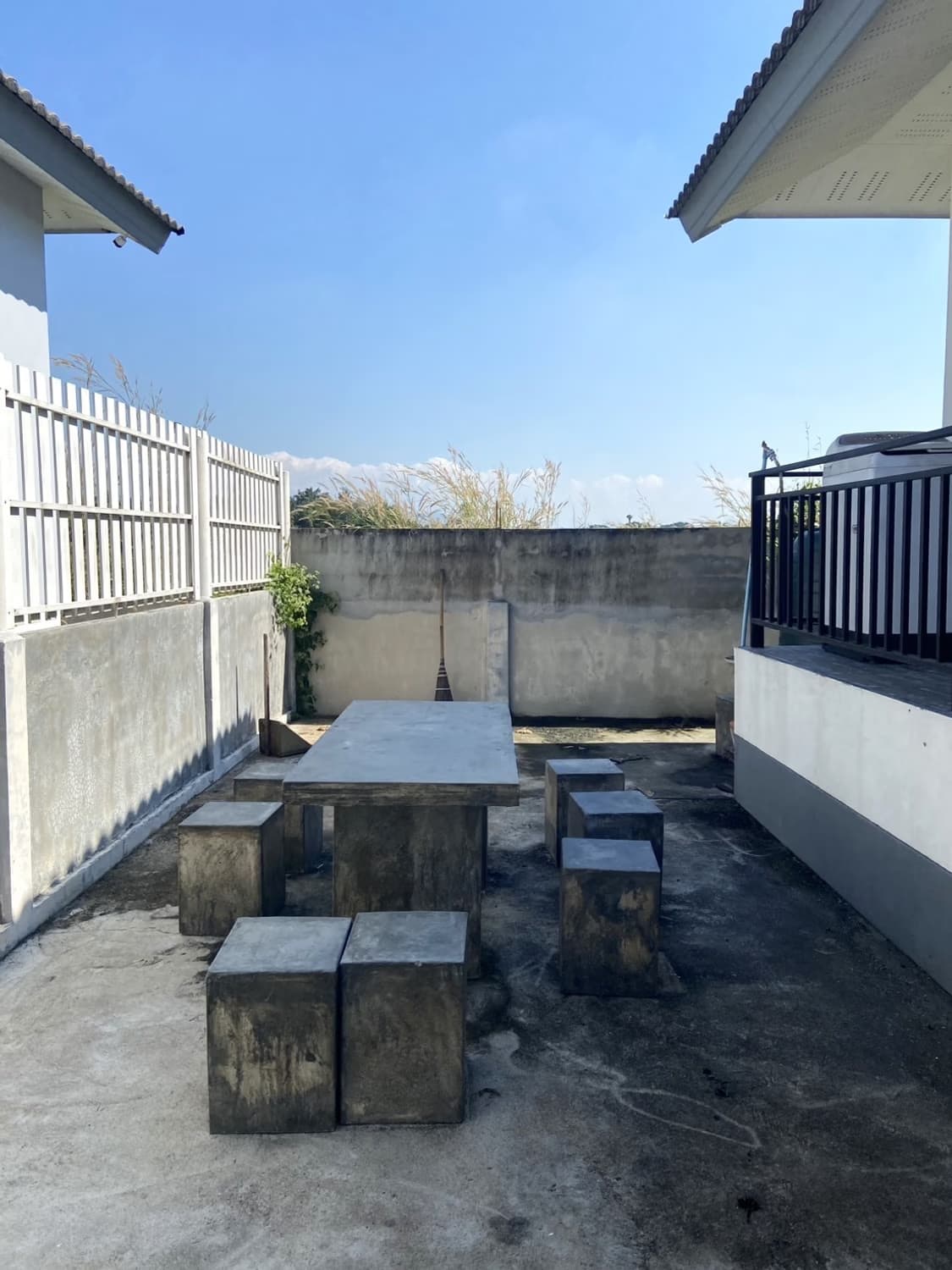 2 Bed House for Rent in San Sai District - Image 11