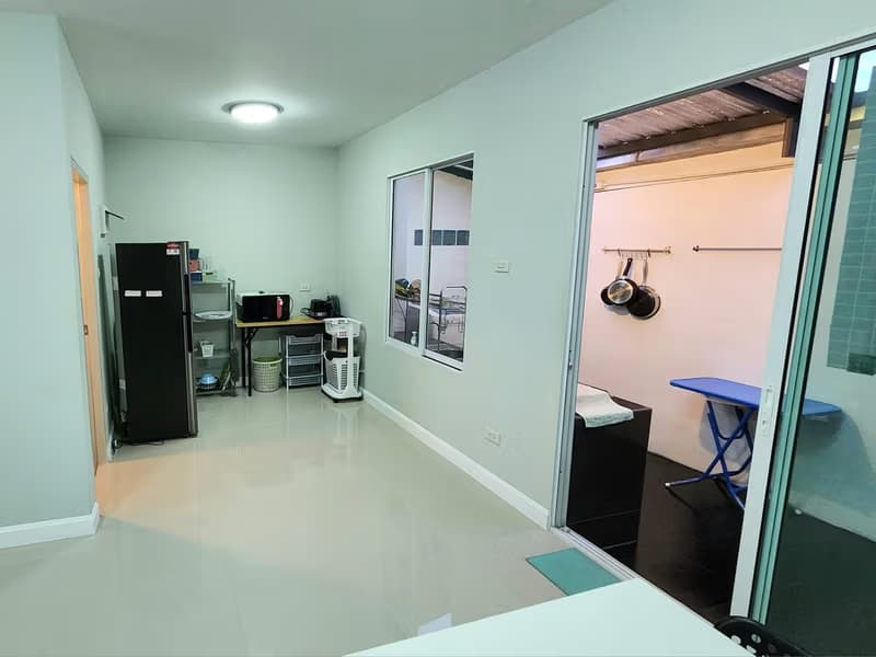 3 Bed Townhouse for Rent in Saraphi