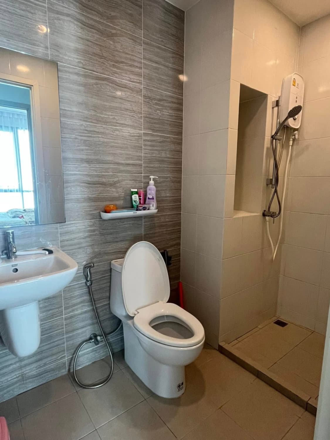 1 Bed Condo for Rent in Mueang Samut Prakan - Image 10