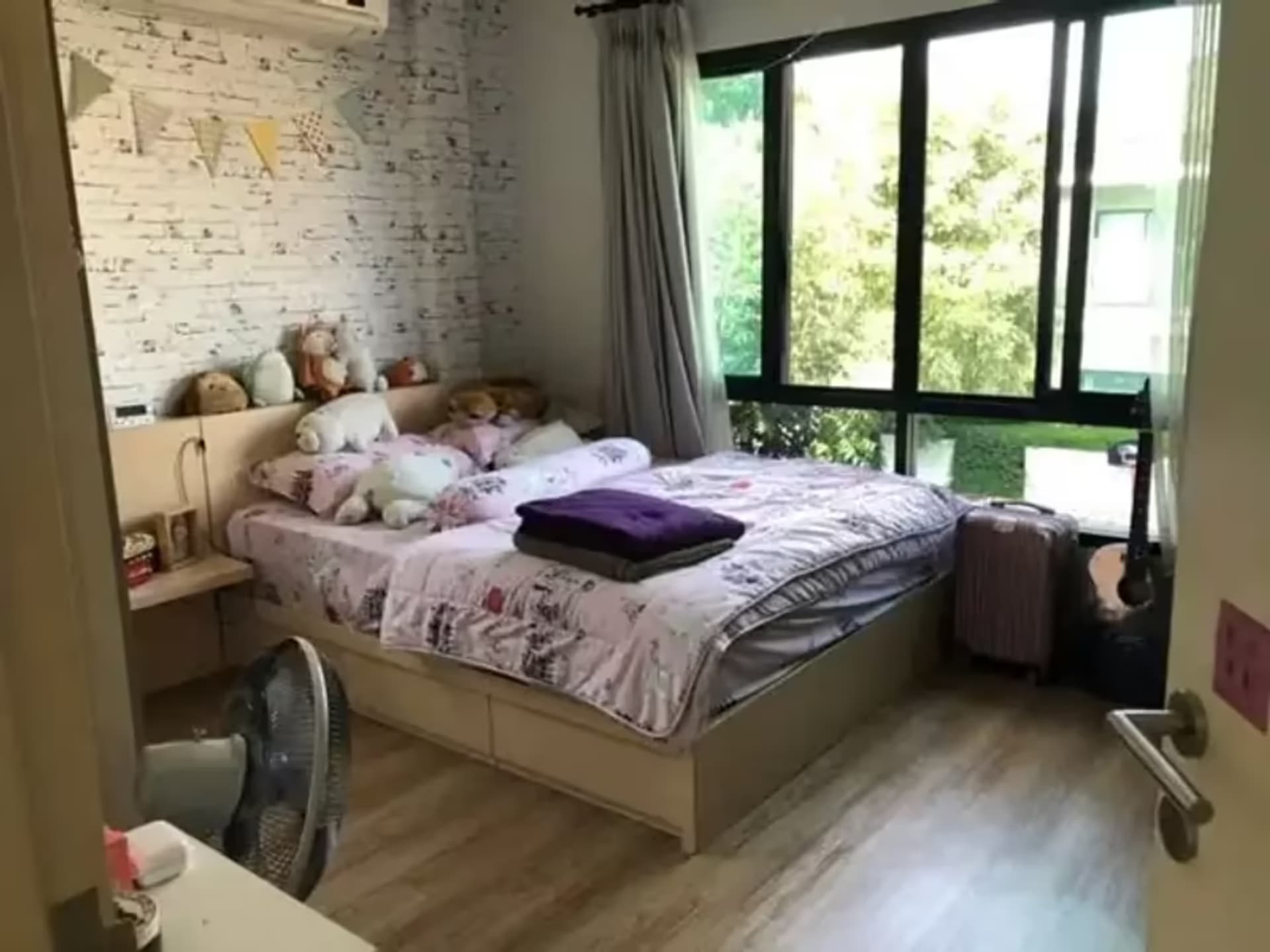 6 Bedroom House - Image 7