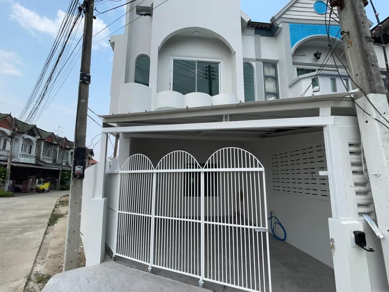 2 Bed Townhouse for Sale in Mueang Chiang Mai