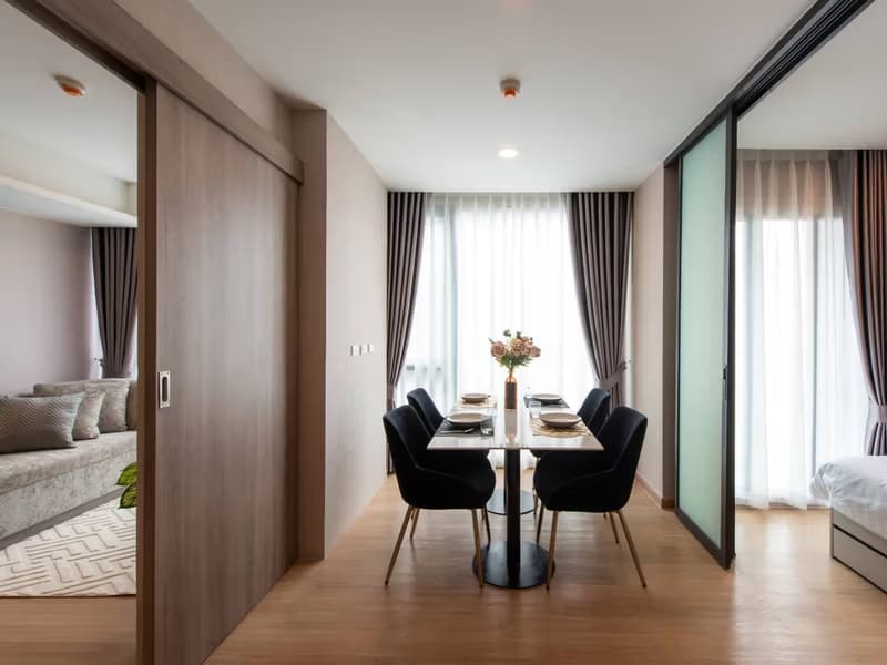 2 Bed Condo for Rent and Sale in Huai Khwang