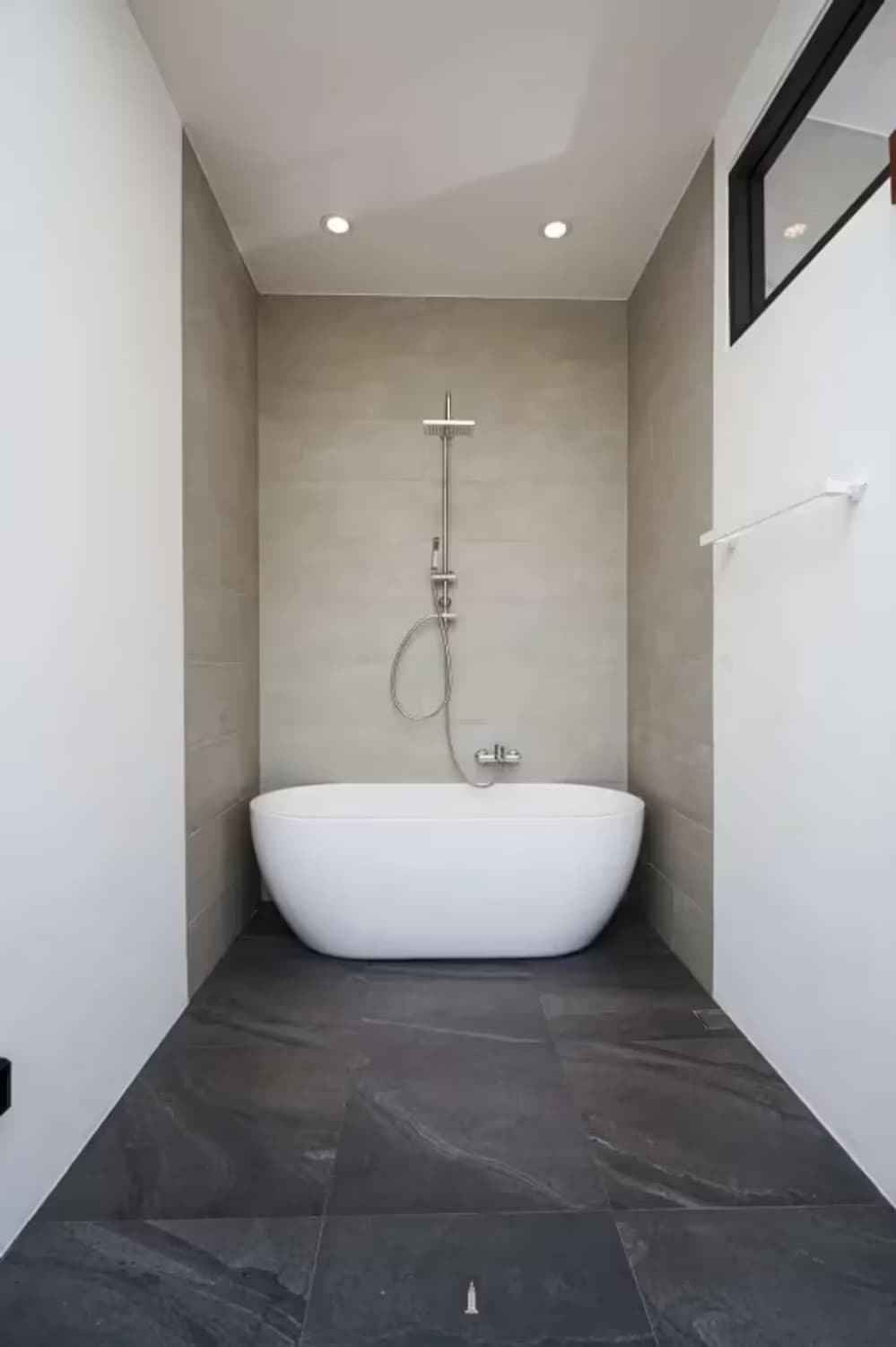 3 Bedroom House - Image 13