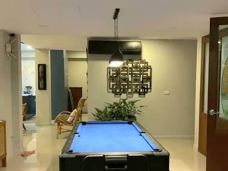 6 Bed House for Rent in San Sai