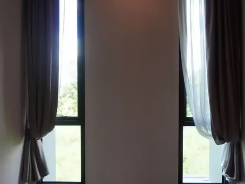 6 Bedroom House