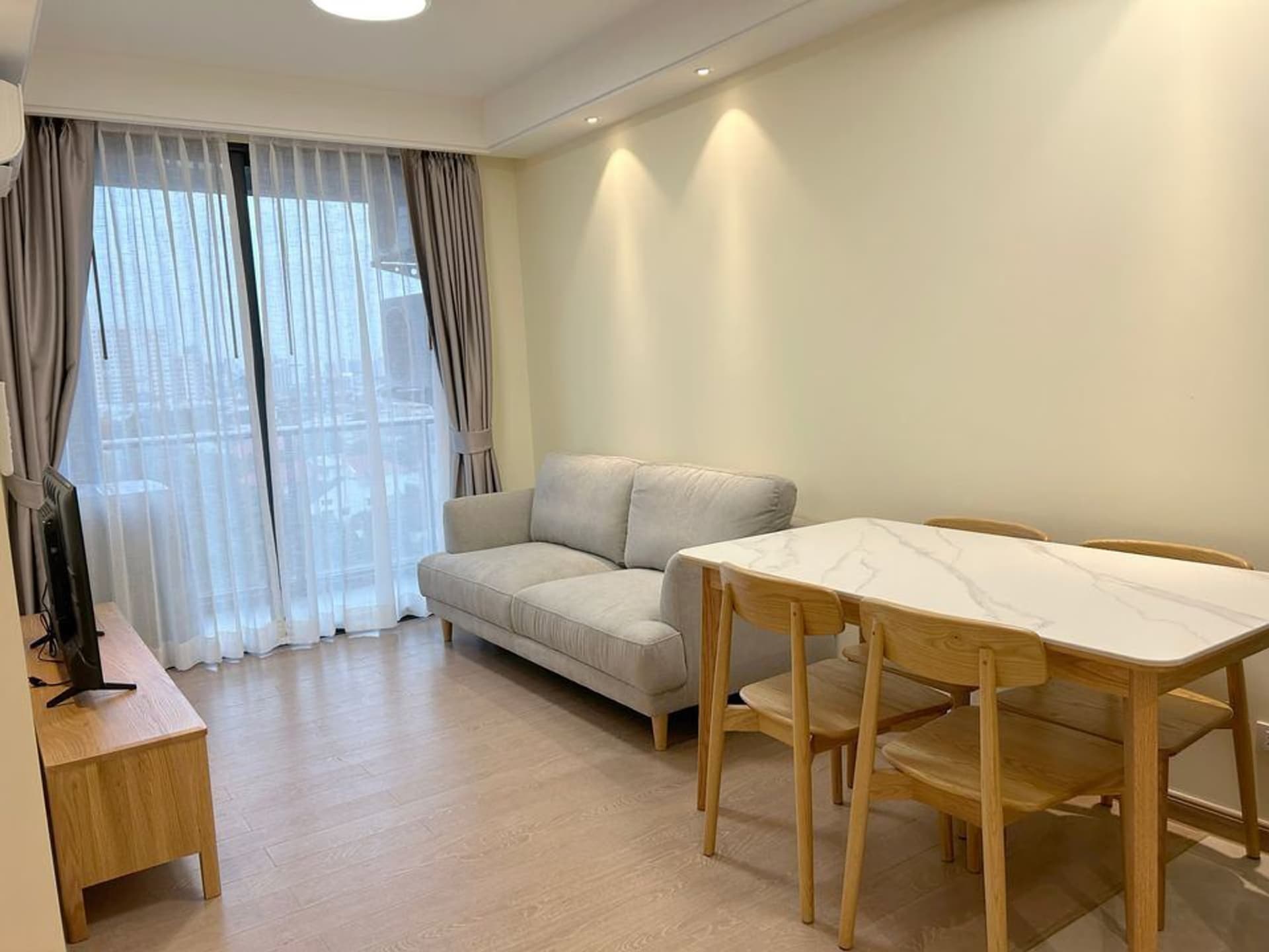 Condo for Rent at Regal Sathon-Naradhiwas - Image 3