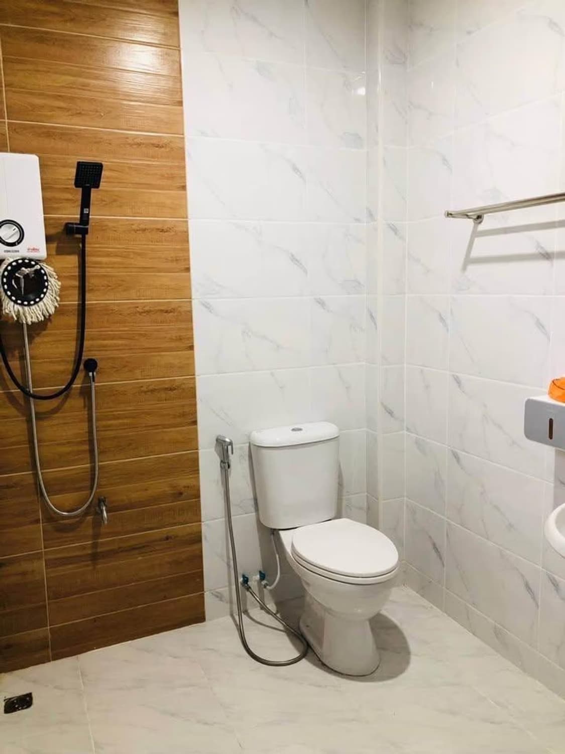 3 Bedroom House - Image 11