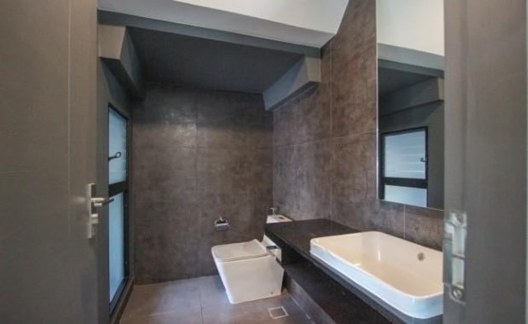 3 ห้องนอน บ้าน สำหรับ ขาย ใน Bang Phli, Samut Prakan - Image 9