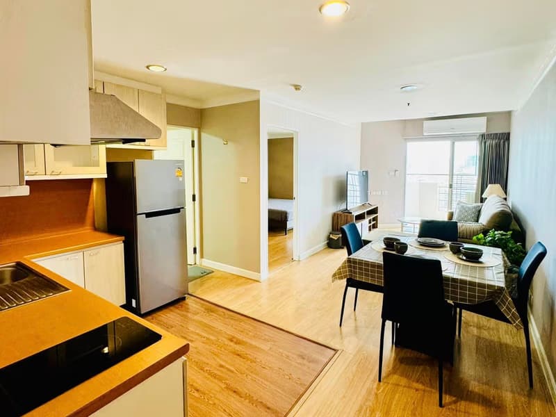 2 Bed Condo for Rent in Khlong Toei