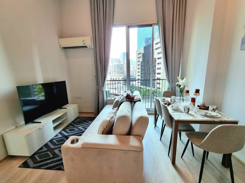 2 Bed Condo for Rent and Sale in Huai Khwang