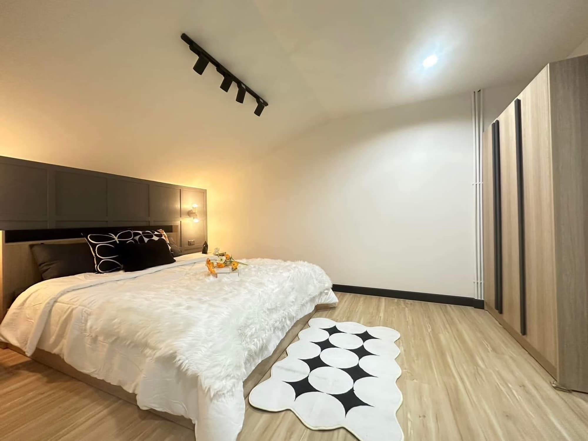 1 Bed Condo for Sale in Mueang Chiang Mai - Image 1