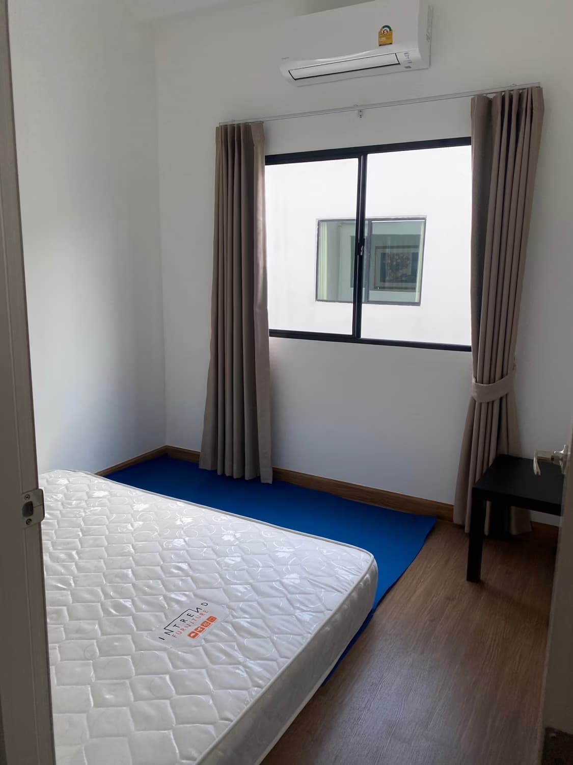 3 Bed Townhouse for Rent and Sale in Saphan Sung - Image 9