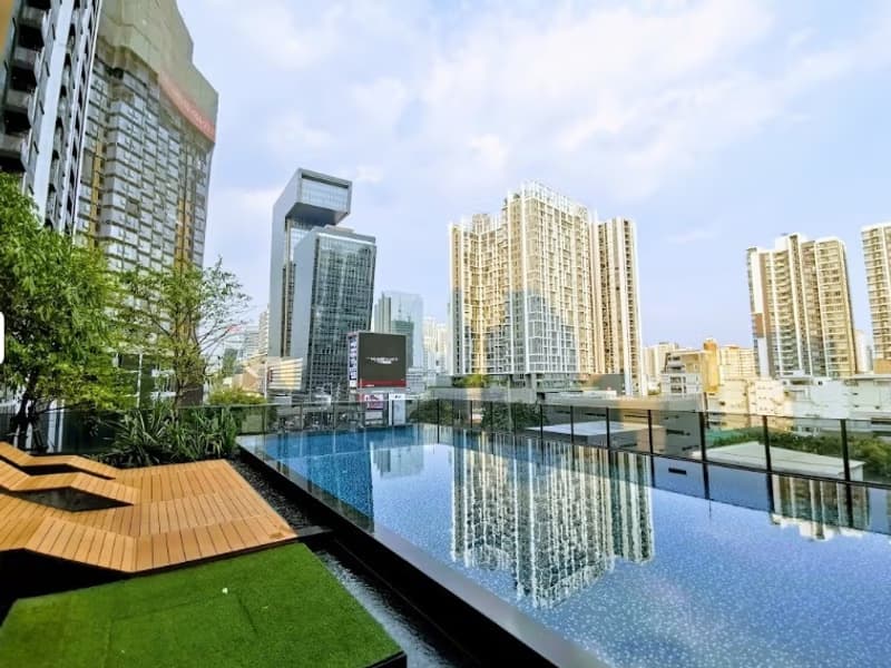 2 Bed Condo for Rent in Ratchathewi