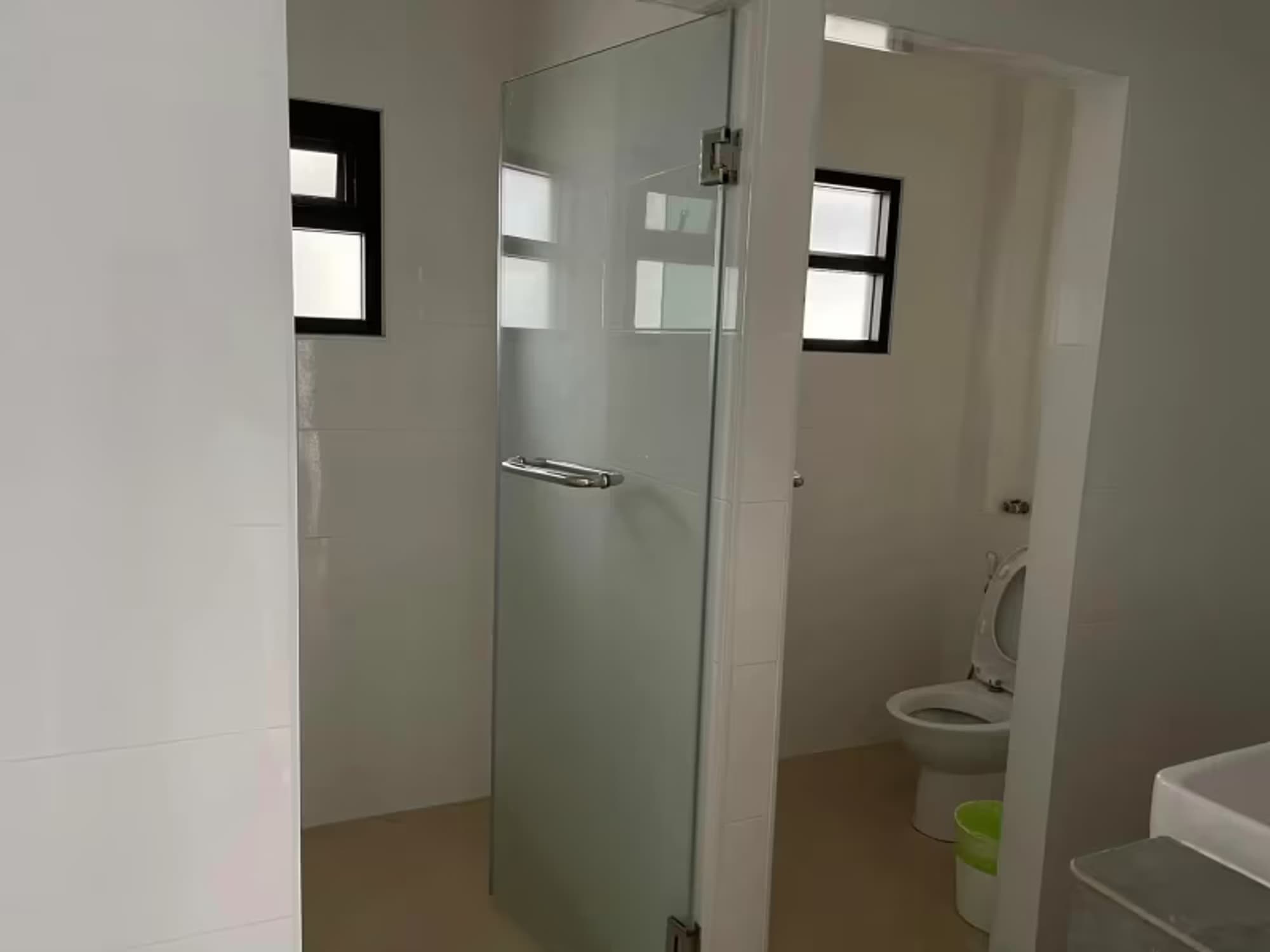 4 Bedroom House - Image 14