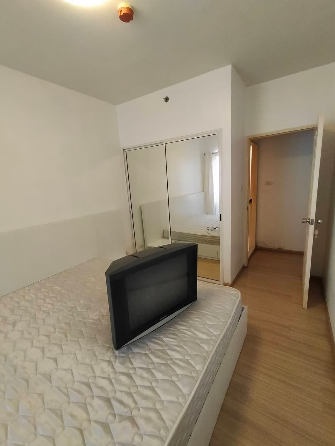 2 Bed Condo for Sale  Near Phra Ram 9 MRT - Image 14