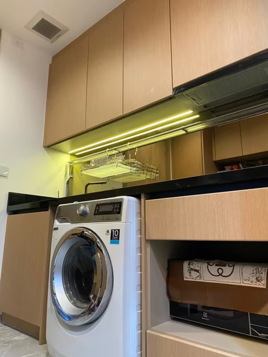 1 Bedroom Condo - Image 4