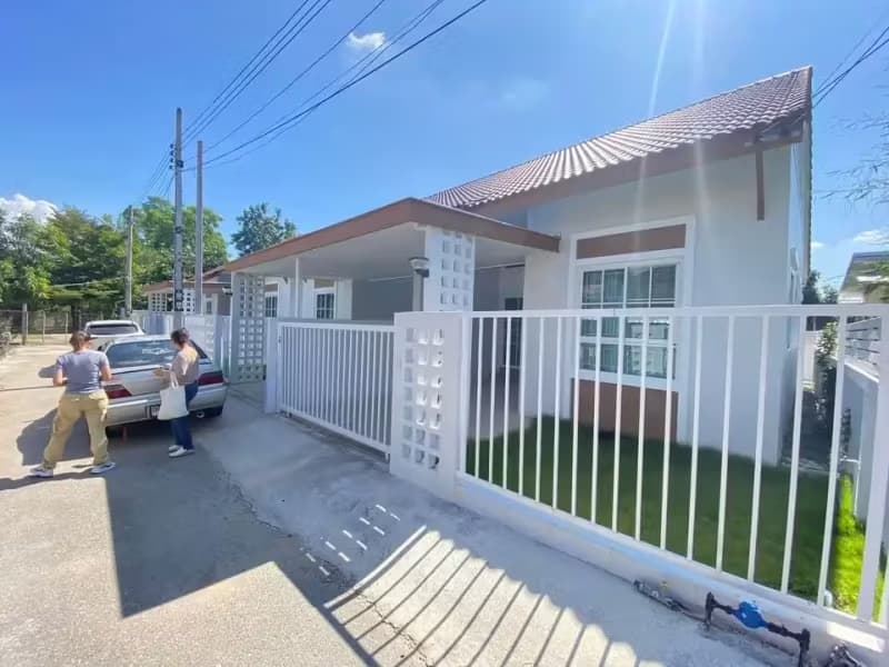 2 Bedroom House