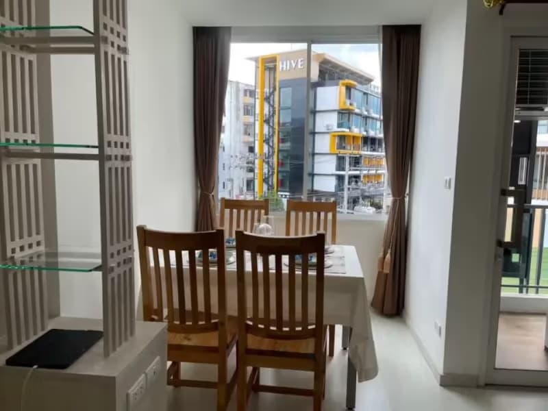 1 Bedroom Condo