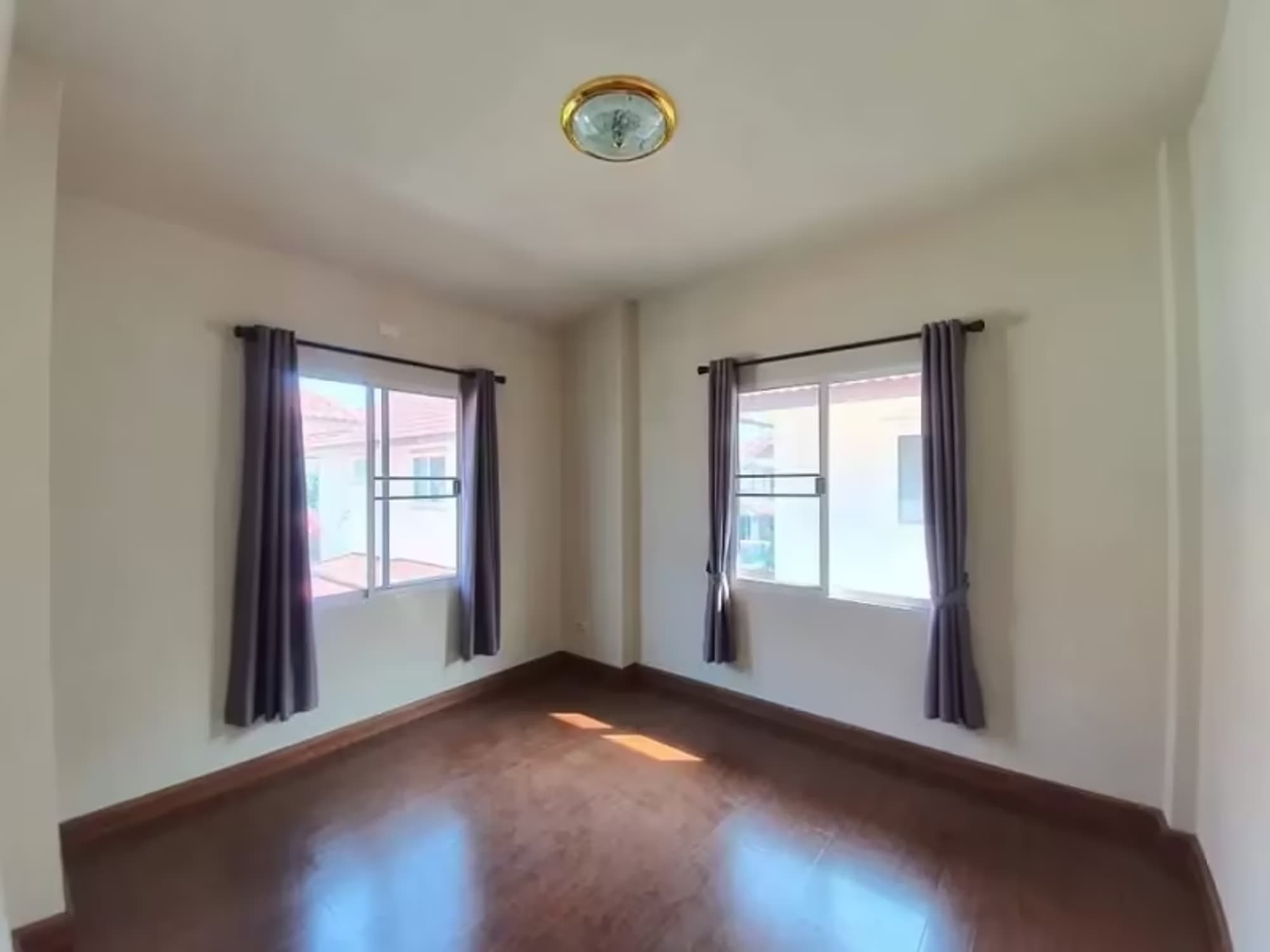 3 Bedroom House - Image 12