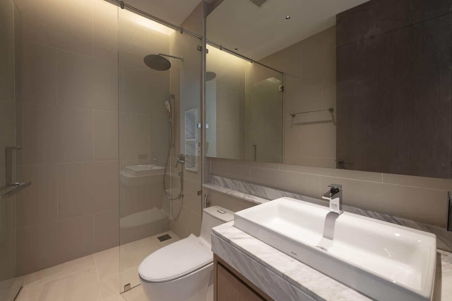 5 Bed House for Sale in Hang Dong - Image 36