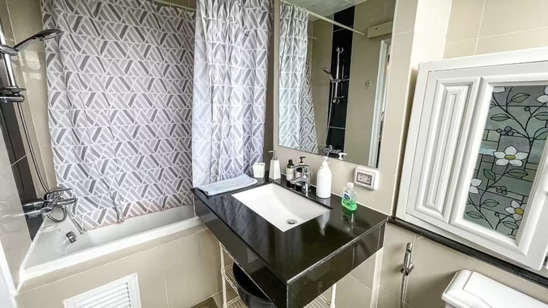 Condo for Rented at Mountain Front Condo - Image 19