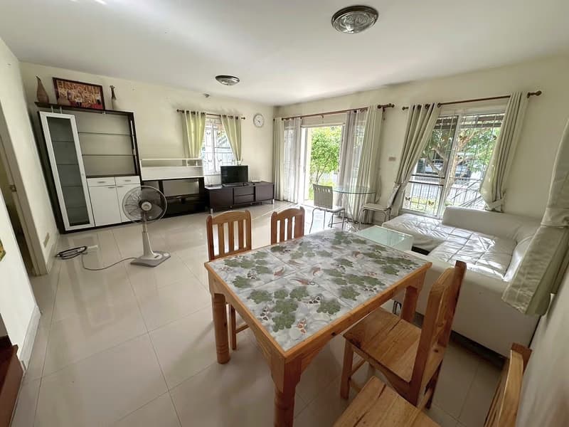 5 Bed House for Rent in San Kamphaeng