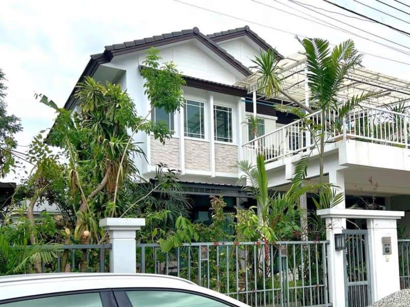 4 Bed House for Rent in Mueang Chiang Mai
