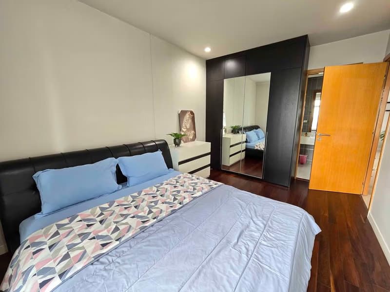 2 Bed Condo for Rent in Ratchathewi