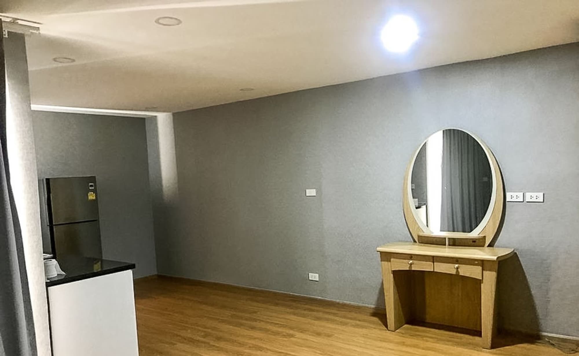 1 Bedroom Condo - Image 2