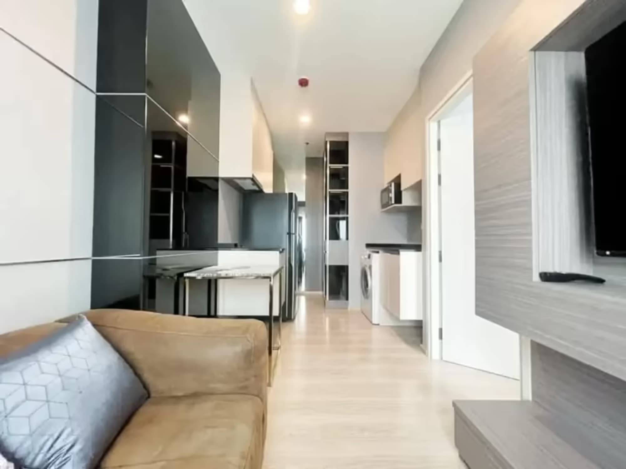 1 Bedroom Condo - Image 7