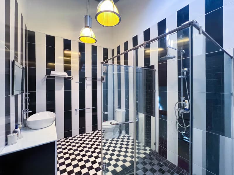 Townhouse for Sale in Old City. Good Investment Property