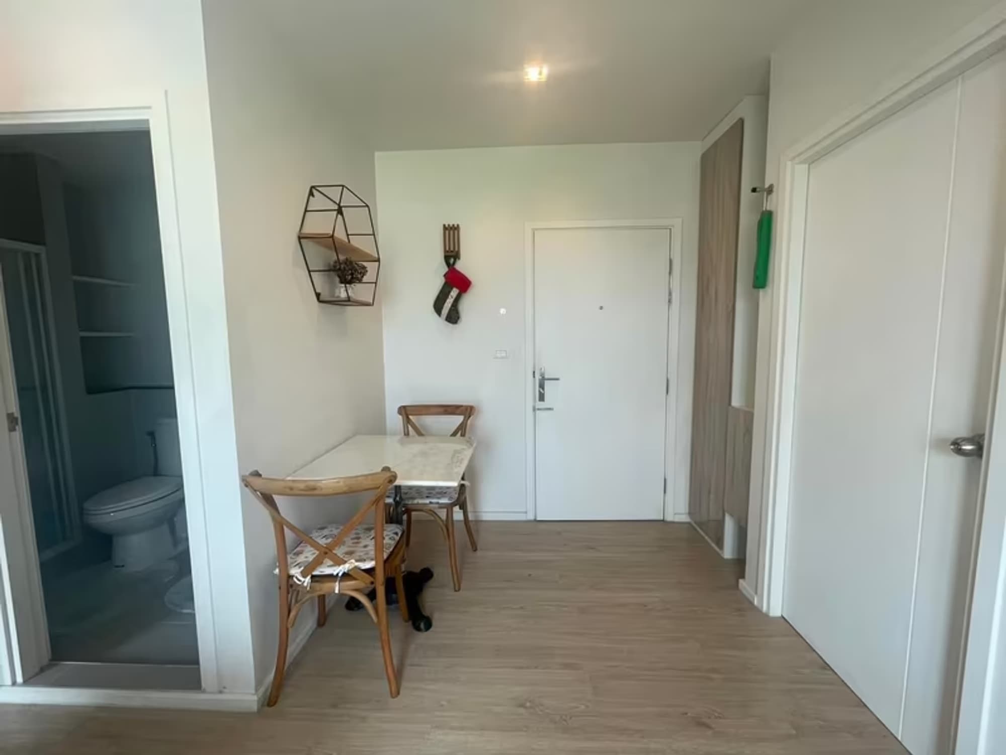 Condo for Rent at The Escent - Image 2