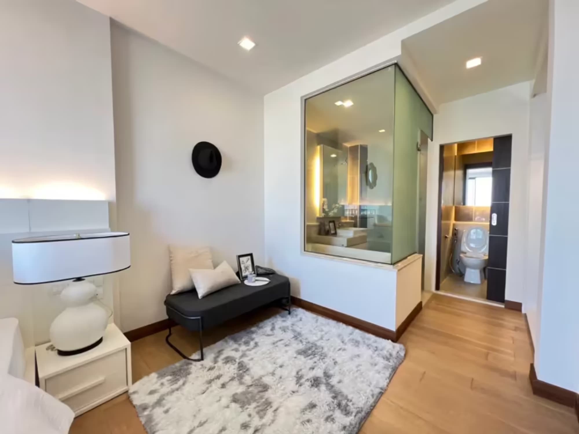 1 Bedroom Condo - Image 5