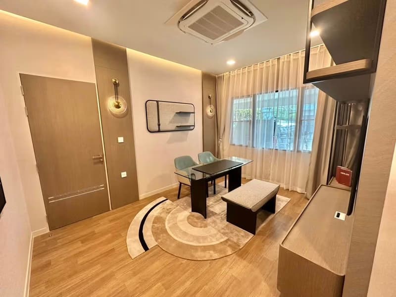 4 Bed House for Rent in undefined
