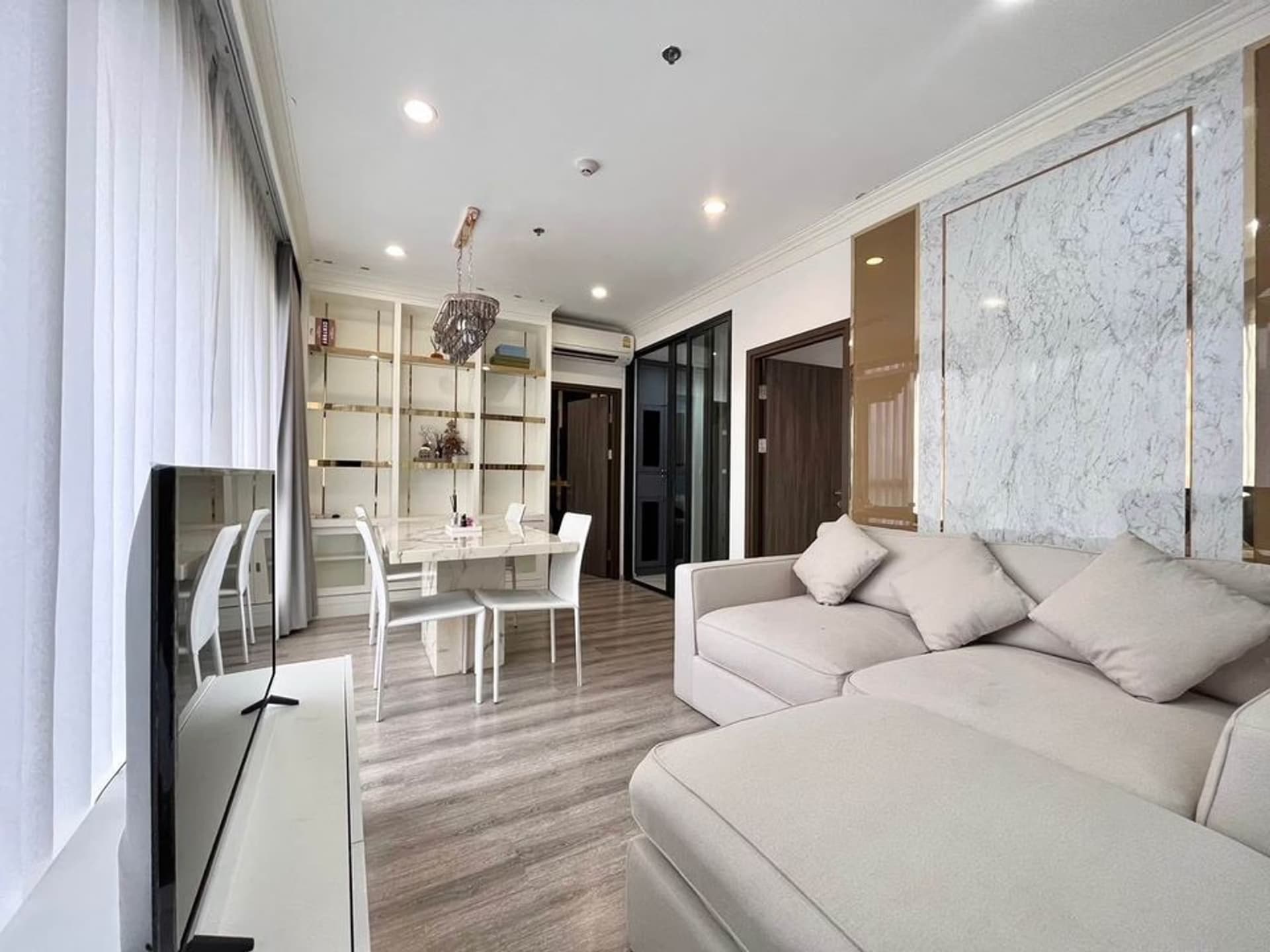2 Bed Condo for Rent  Near Phetchaburi MRT - Image 2