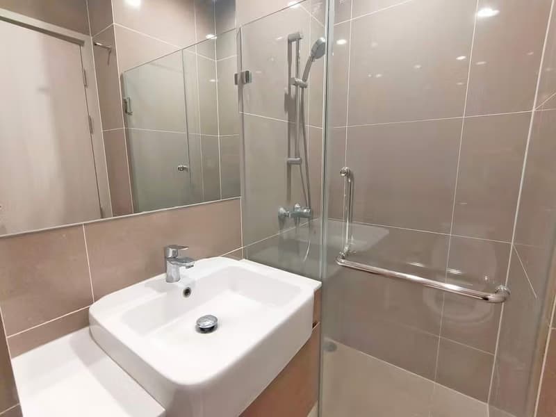 2 Bed Condo for Rent and Sale  Near Thailand Cultural Centre MRT