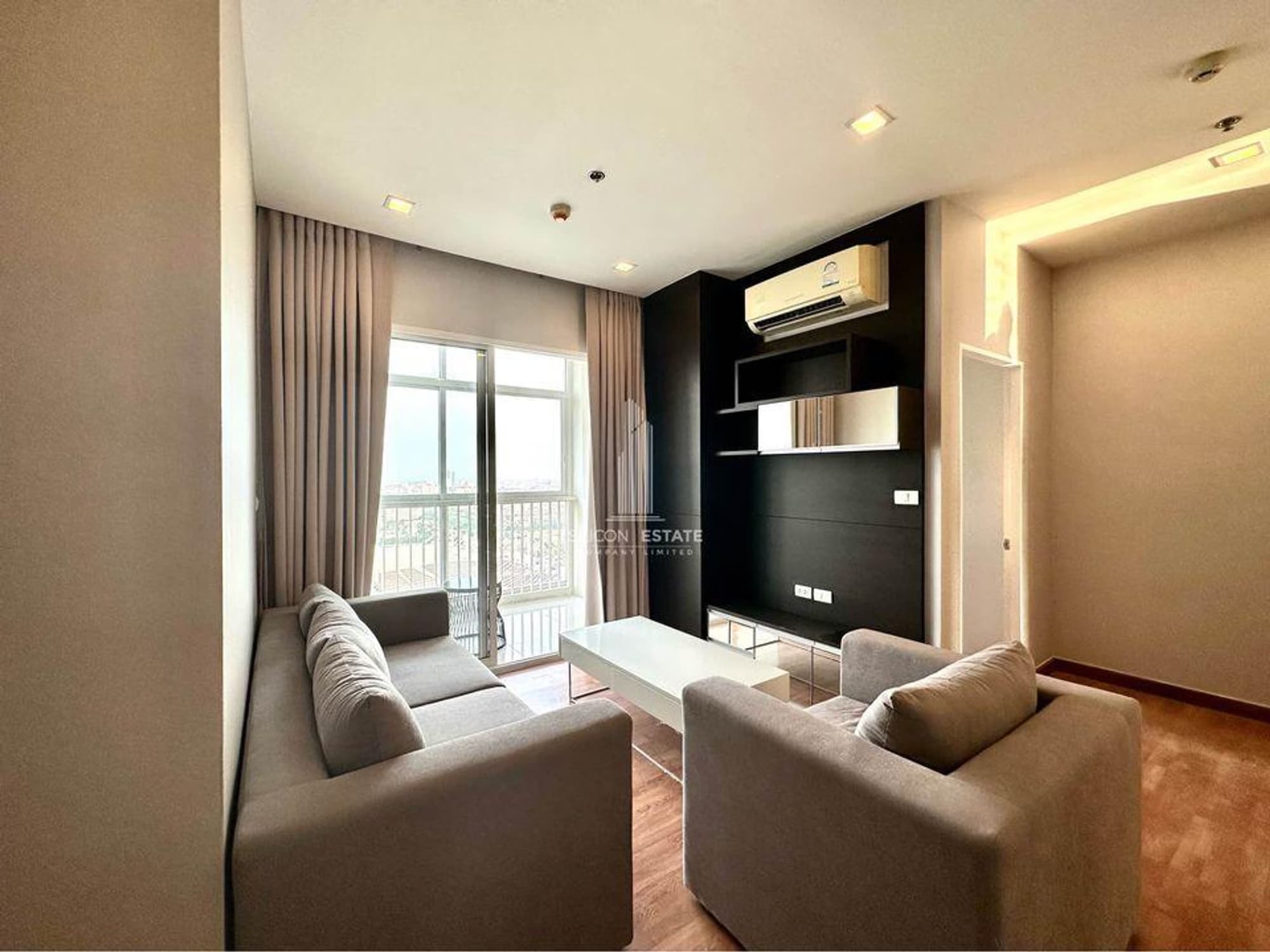 3 Bedroom Condo - Image 1