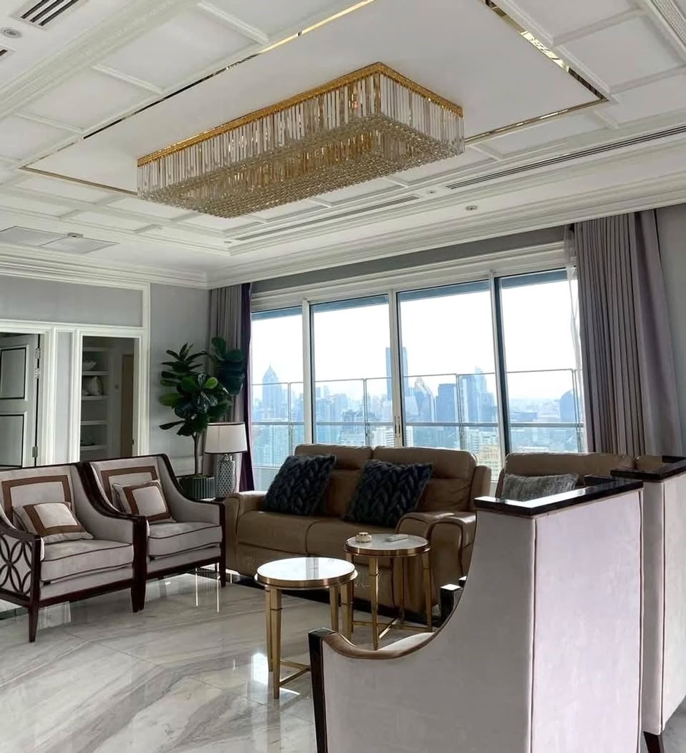 5 ห้องนอน คอนโด สำหรับ จำหน่าย ใน Ratchathewi - Image 1