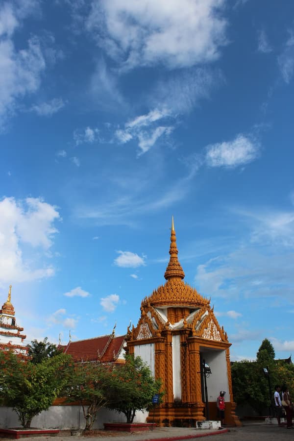 Wat Sao Thong Thong Municipal School
