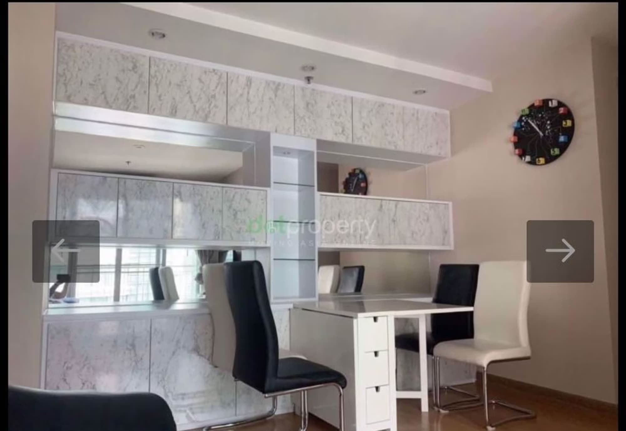 2 ห้องนอน คอนโด สำหรับ ขาย ใน Huai Khwang - Image 2