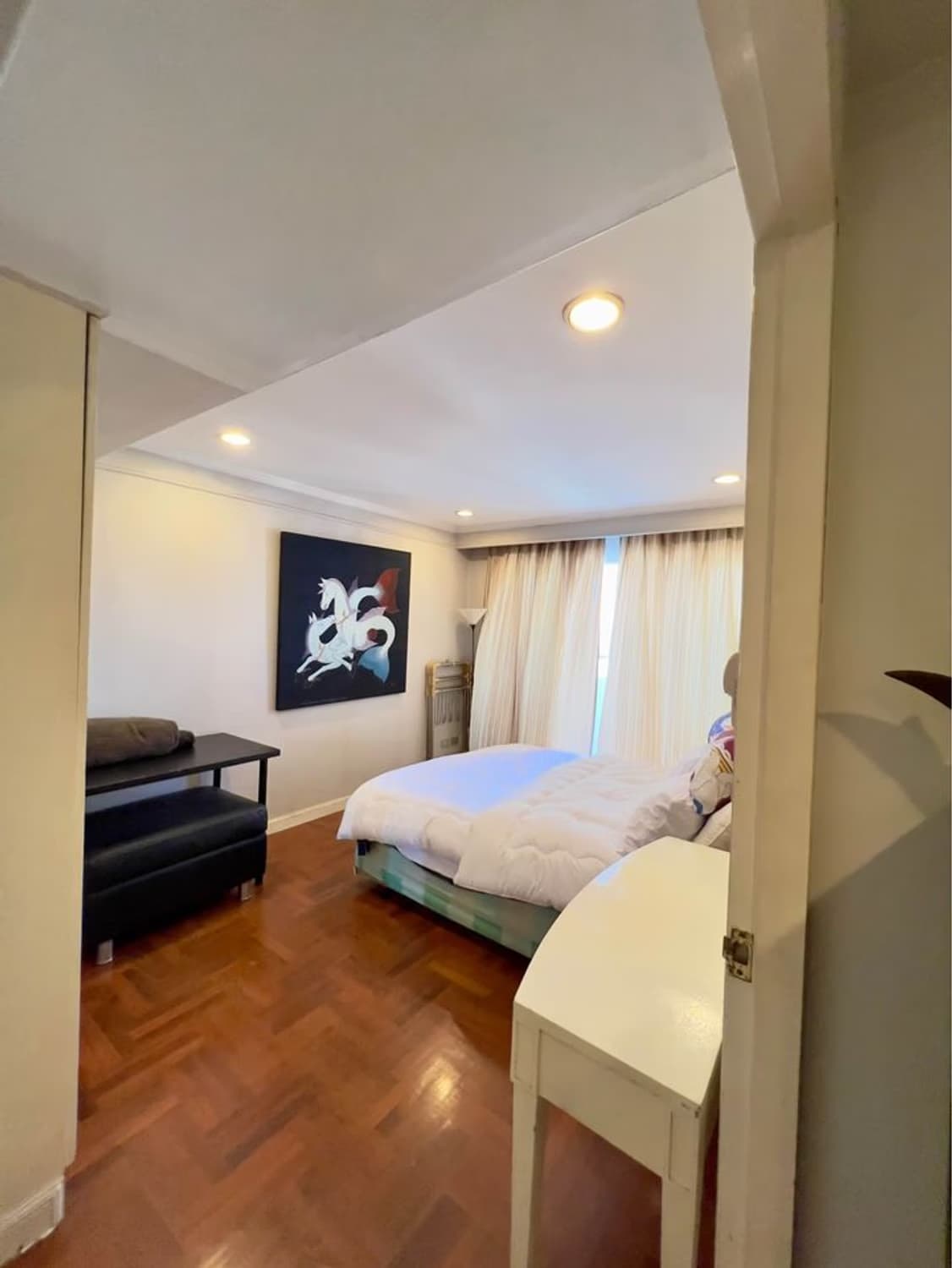 3 Bed Condo for Rent  Near Phloen Chit BTS - Image 4