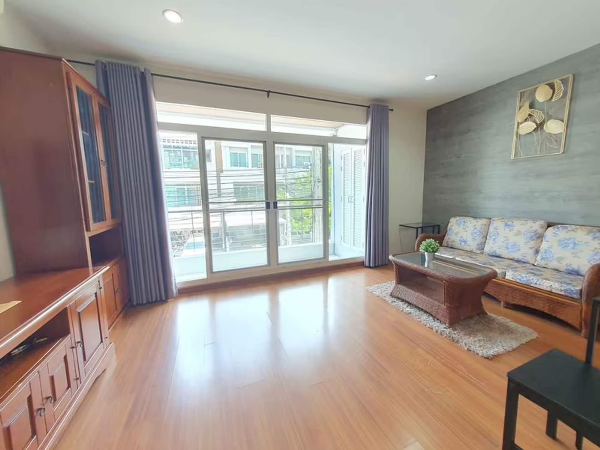 3 Bedroom House - Image 9
