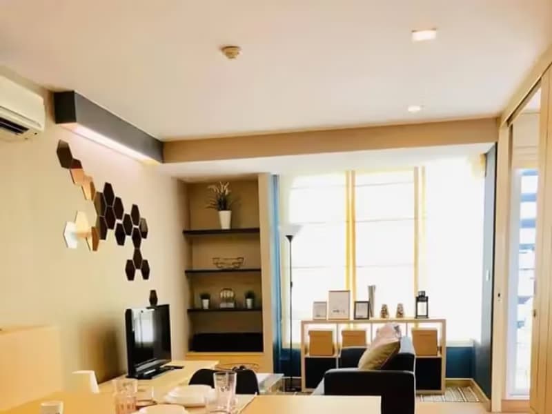1 Bedroom Condo